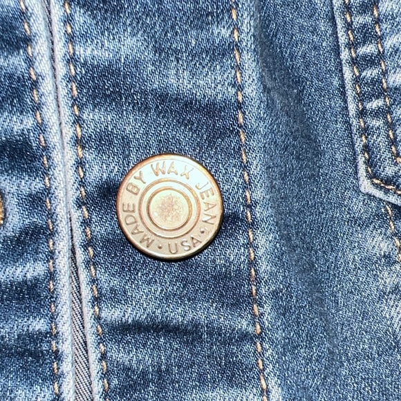 Wax Jean Women’s Button Down Cropped Blue Denim Jacket SZ 2XL - Picture 4 of 12